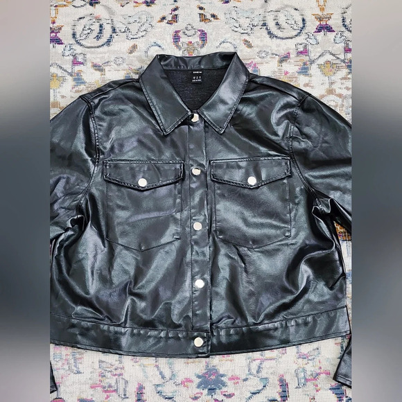 Shein Women's Black Cropped  PU Leather Jacket, XLg - Picture 5 of 13